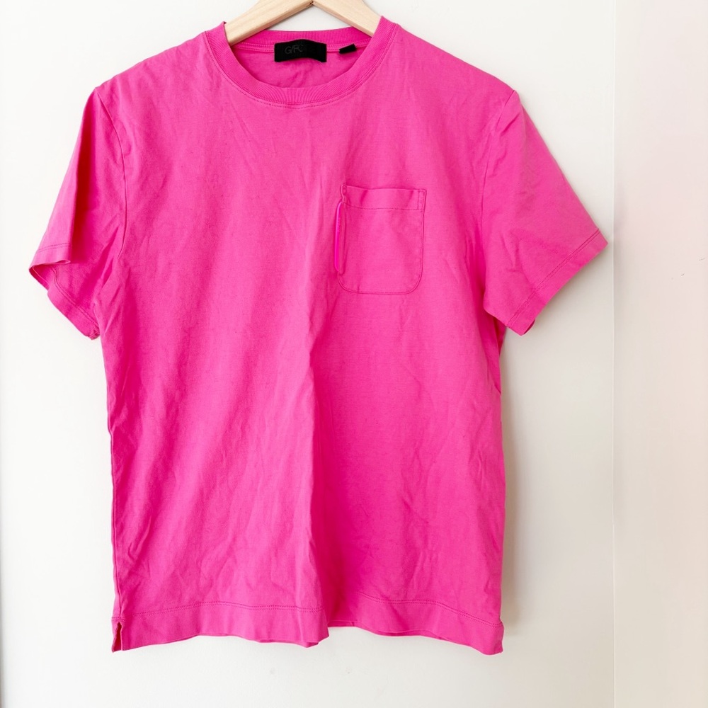 G/FORE Bright Pink T-Shirt with Pocket sz M